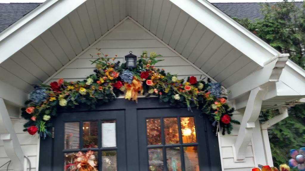 Door County Ice Cream Factory & Sandwich Shoppe | meal takeaway | 11051 WI-42, Sister Bay, WI 54234, USA | 9208549693 OR +1 920-854-9693