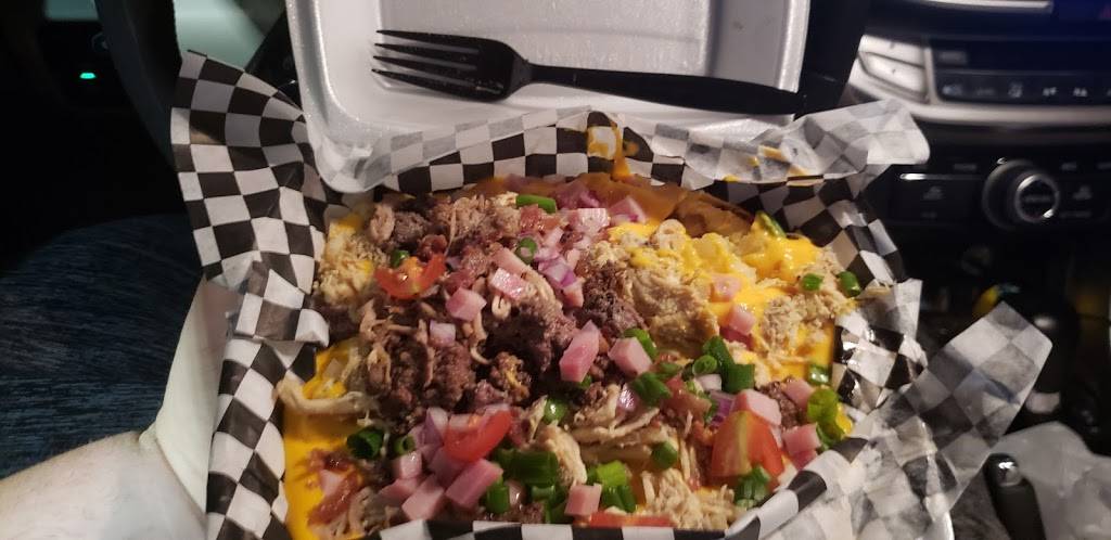 Bam Bam Potatoes | restaurant | 2829-2837 N Orange Blossom Trail, Kissimmee, FL 34744, USA | 3215253805 OR +1 321-525-3805