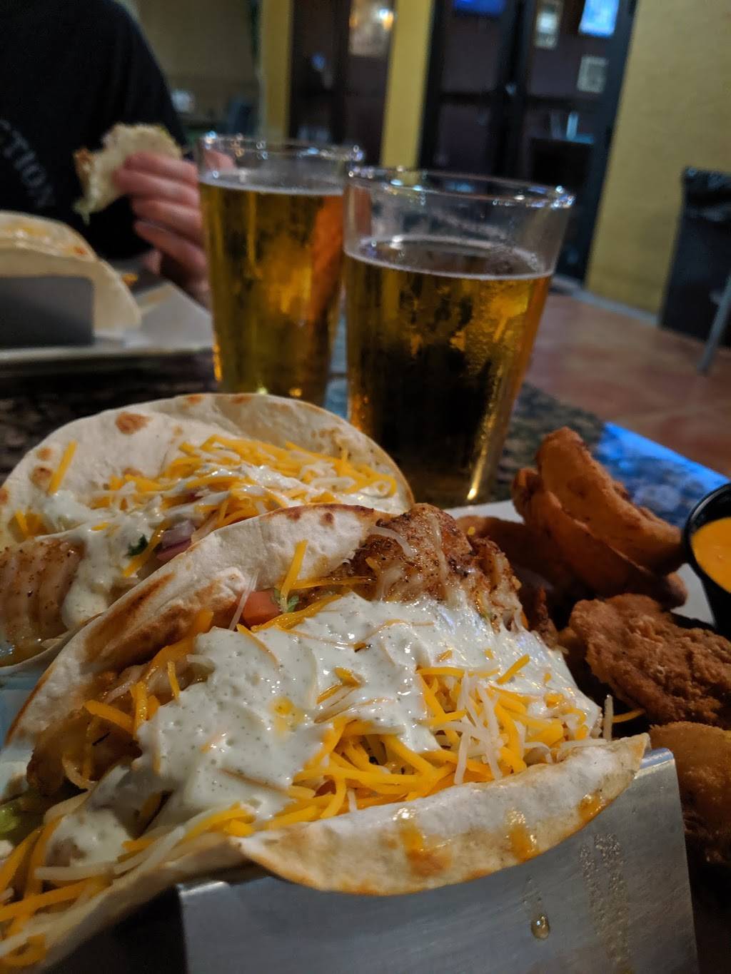 Nemos Sports Bistro | restaurant | 1899 Del Prado Blvd S, Cape Coral, FL 33990, USA | 2395743611 OR +1 239-574-3611