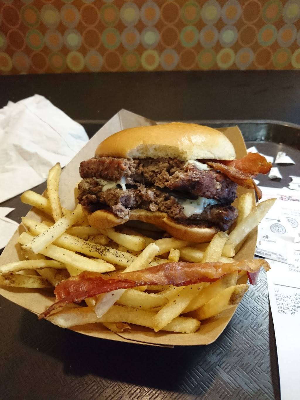 End Zone Food Court | restaurant | 1701 W Buena Vista Dr, Kissimmee, FL 34747, USA | 4079393463 OR +1 407-939-3463