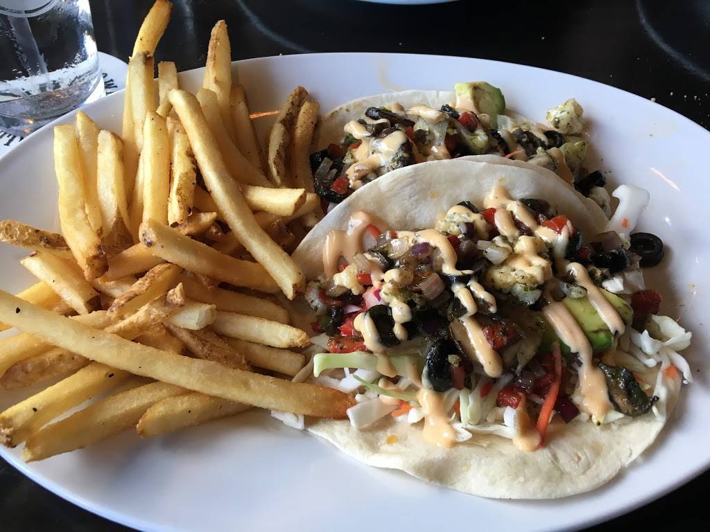 Whiskey Kitchen | restaurant | 2149 General Booth Blvd, Virginia Beach, VA 23454, USA | 7576898860 OR +1 757-689-8860