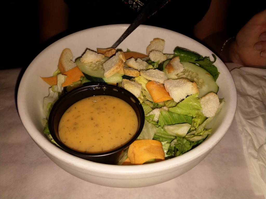 Pizanos Pizza & Pasta | restaurant | 61 E Madison St, Chicago, IL 60603, USA | 3122361777 OR +1 312-236-1777