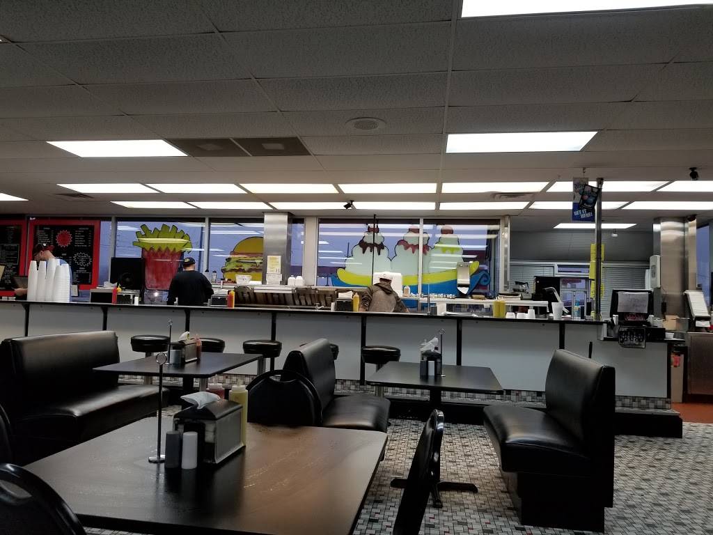 Burgerboard | restaurant | 2005 W Morton Ave, Jacksonville, IL 62650, USA | 2172450740 OR +1 217-245-0740