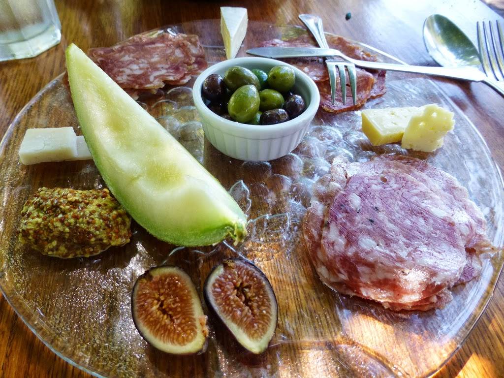 Russian River Vineyards | restaurant | 5700 CA-116, Forestville, CA 95436, USA | 7078873344 OR +1 707-887-3344