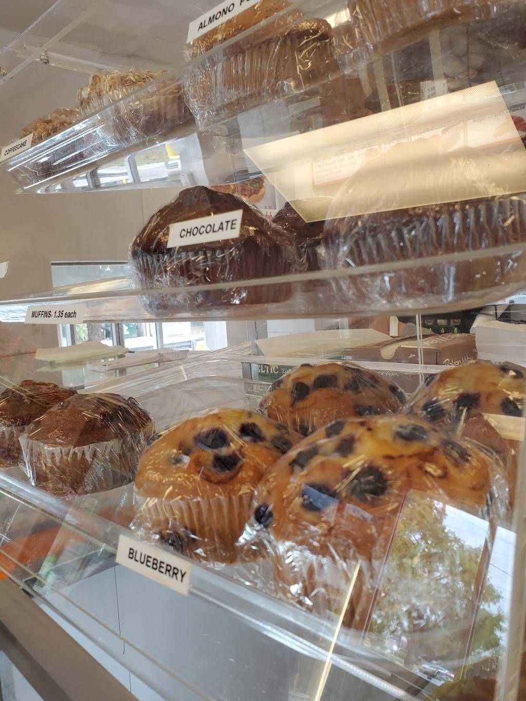 Donut City | bakery | 1880 Mountain Industrial Blvd A1, Tucker, GA 30084, USA | 7705586005 OR +1 770-558-6005