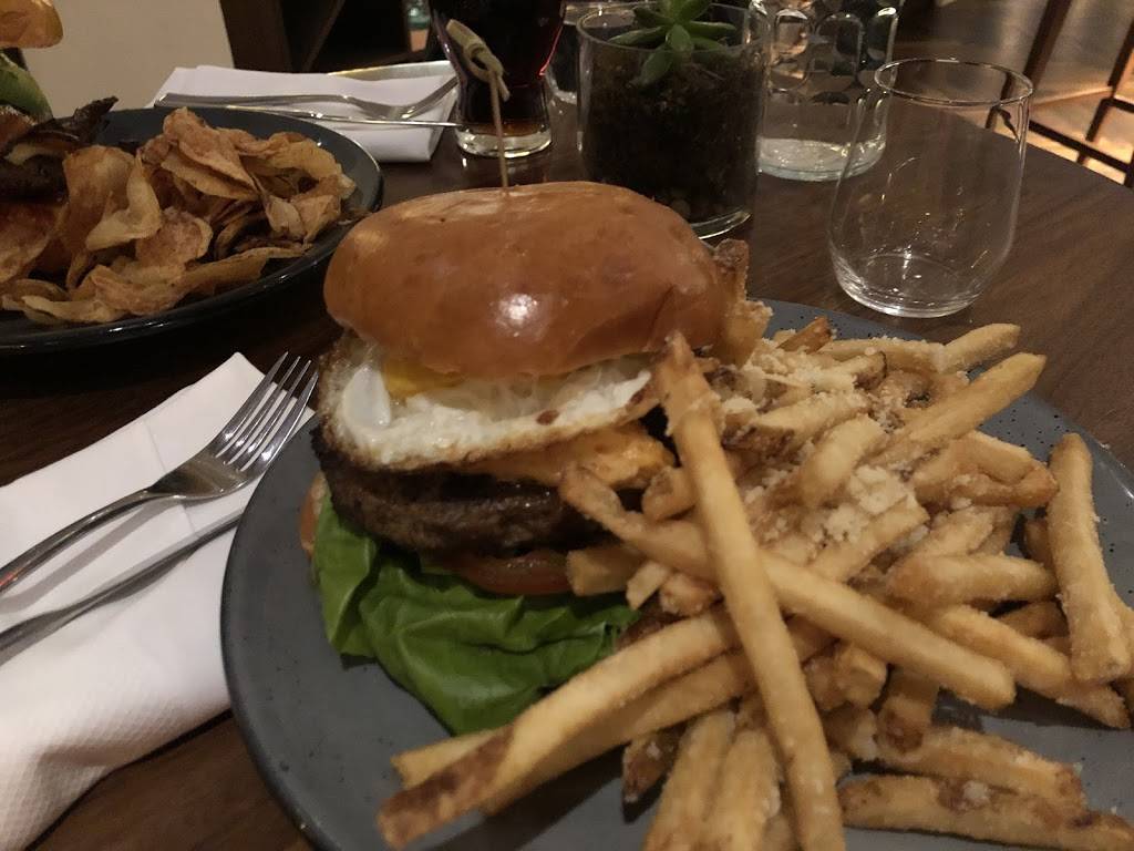 The Tiller Restaurant | restaurant | 591 Shore Rd, Cape Neddick, ME 03902, USA | 2073616277 OR +1 207-361-6277