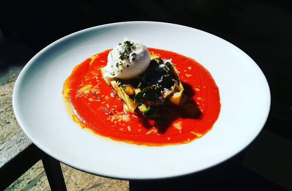 Bella on Houston | restaurant | 204 E Houston St, San Antonio, TX 78205, USA | 2104042355 OR +1 210-404-2355