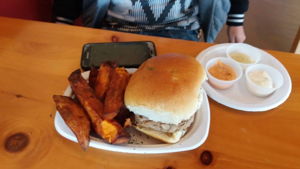 Wibs Wings Ribs & More | restaurant | 1850 S Collegeville Rd, Collegeville, PA 19426, USA | 6104891350 OR +1 610-489-1350