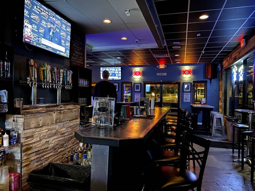 Hangar Pub | restaurant | 12232 Nacogdoches Rd, San Antonio, TX 78217, USA | 2102678881 OR +1 210-267-8881