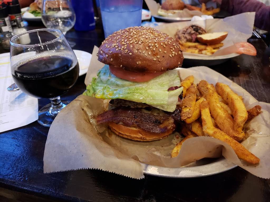 Brown Iron Brewhouse | restaurant | 57695 Van Dyke Ave, Washington, MI 48094, USA | 5866973300 OR +1 586-697-3300