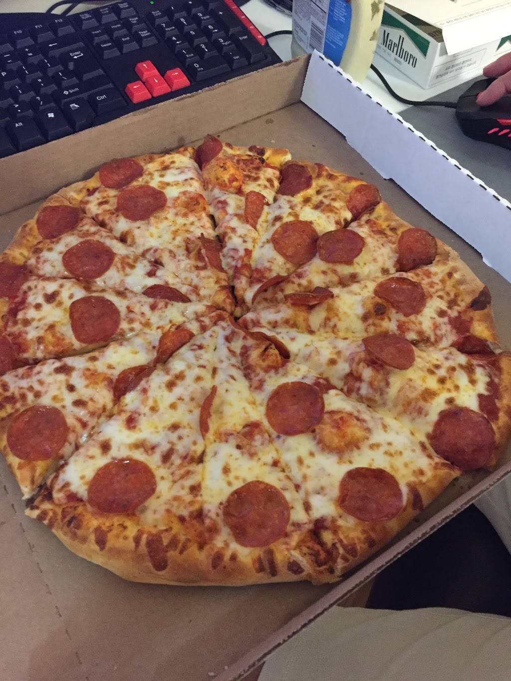 Tumbys Pizza | meal delivery | 1059 S Alvarado St, Los Angeles, CA 90006, USA | 2136370129 OR +1 213-637-0129