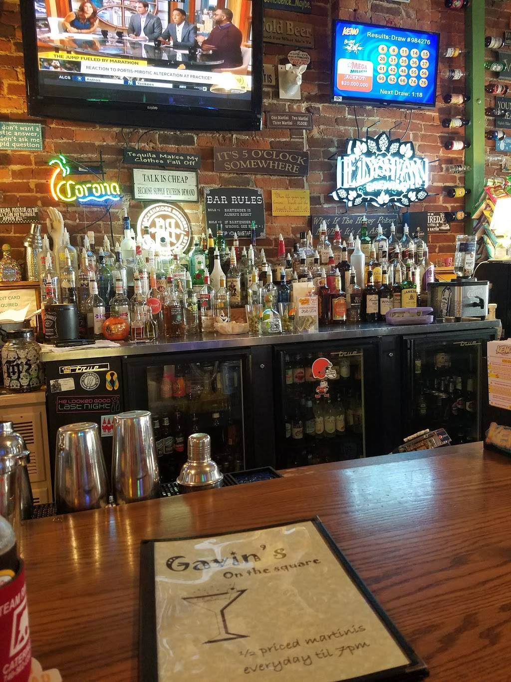 Gavins Grill | restaurant | 110 S Broadway St, New Philadelphia, OH 44663, USA | 3303432490 OR +1 330-343-2490