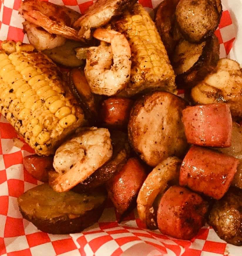 Caddy Shack at Riverside | restaurant | US-36, St Francis, KS 67756, USA | 7853323401 OR +1 785-332-3401