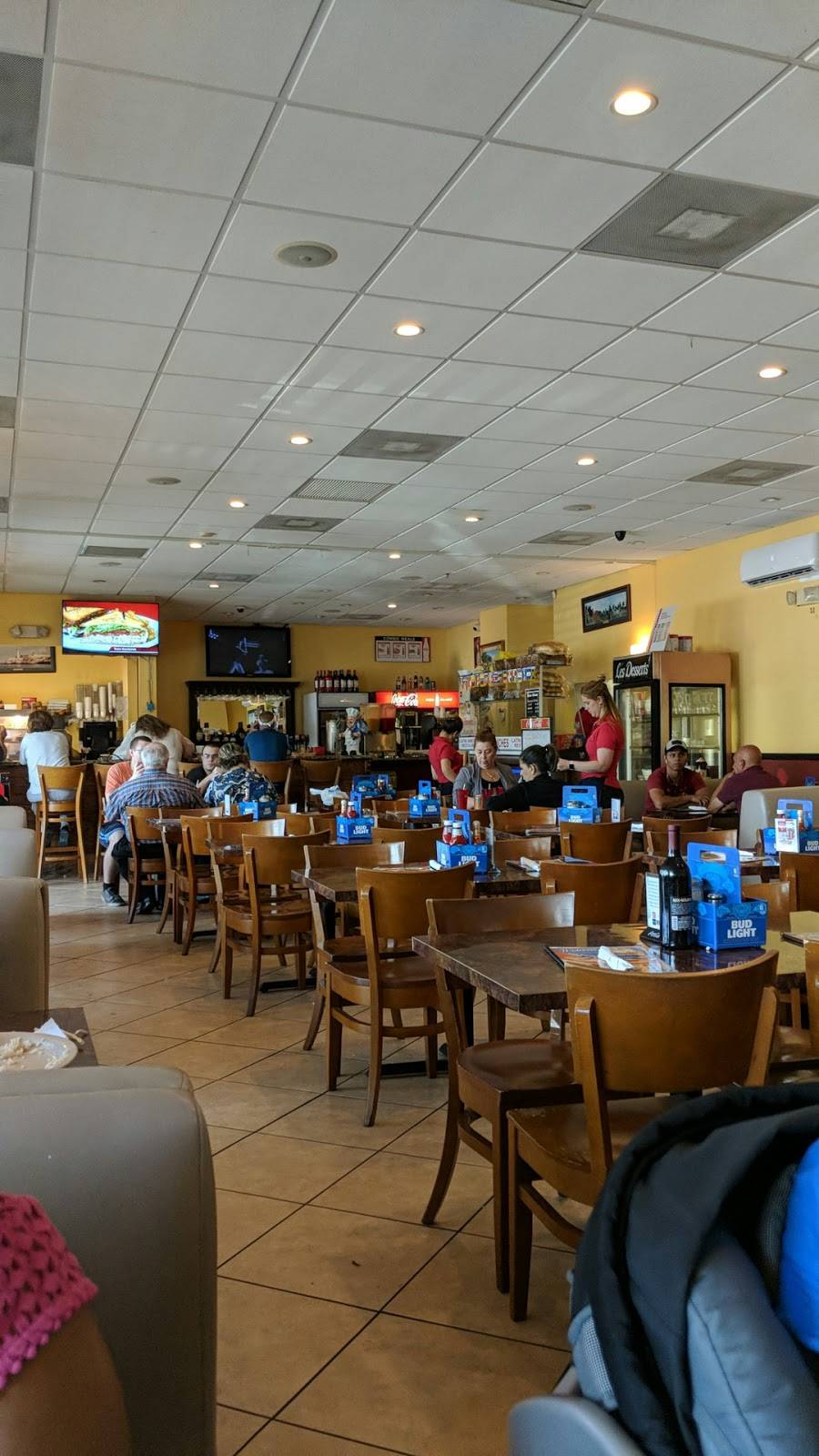 Latin House America | restaurant | 9160 NW 122nd St, Hialeah Gardens, FL 33018, USA | 3058252590 OR +1 305-825-2590