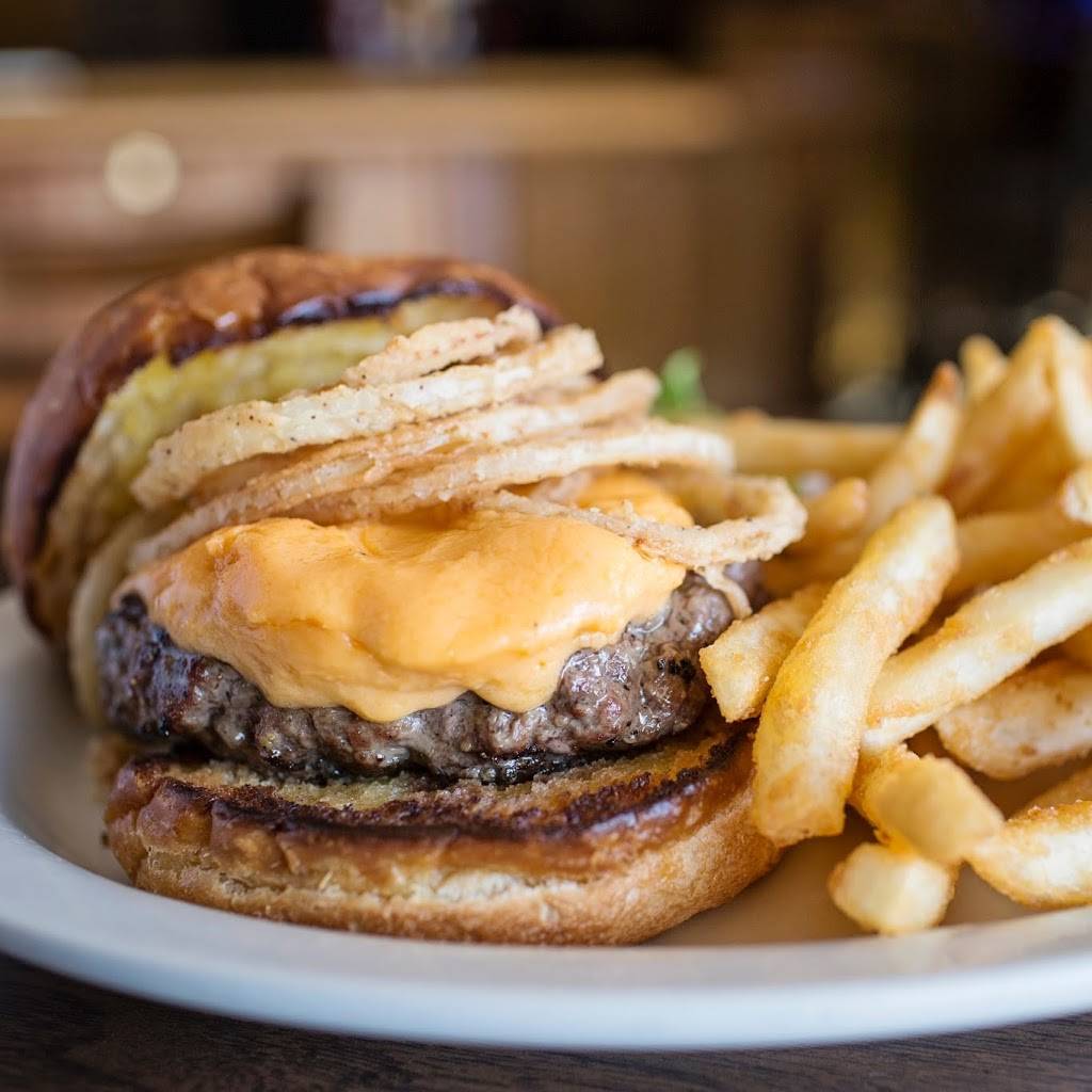 Webers 8713 Grill & Tap | restaurant | 8713 Gravois Rd, Affton, MO 63123, USA | 3144578000 OR +1 314-457-8000