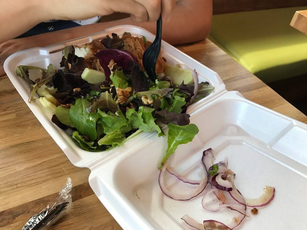 Mikes Chicken | restaurant | 2403, 4234 Maple Ave, Dallas, TX 75219, USA | 2144437822 OR +1 214-443-7822