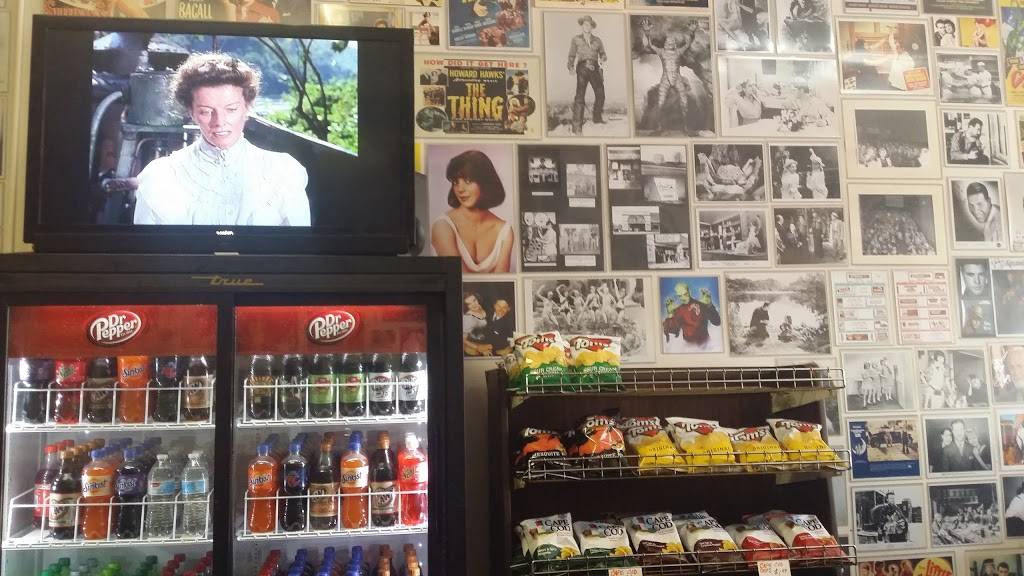 Joes Place | restaurant | 111 Simpson St, Gilmer, TX 75644, USA | 9038432161 OR +1 903-843-2161