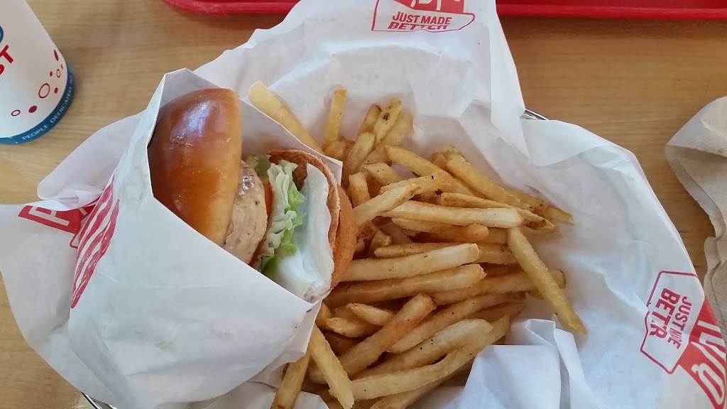 PDQ Restaurant | restaurant | 2341 N Federal Hwy, Pompano Beach, FL 33062, USA | 9547856285 OR +1 954-785-6285