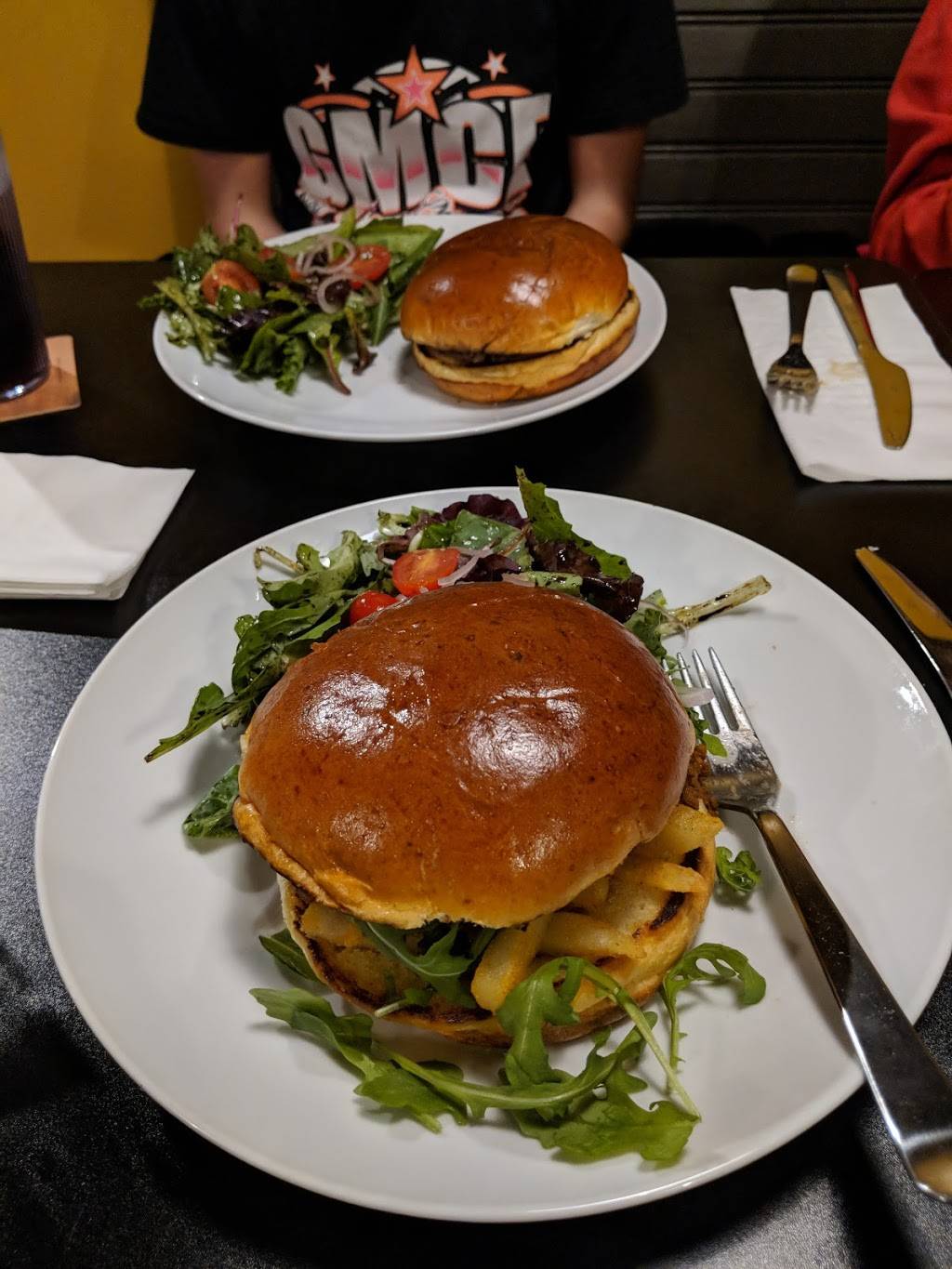 Mayfair Taproom | restaurant | 2032 E 10th St, Indianapolis, IN 46201, USA | 3174192393 OR +1 317-419-2393