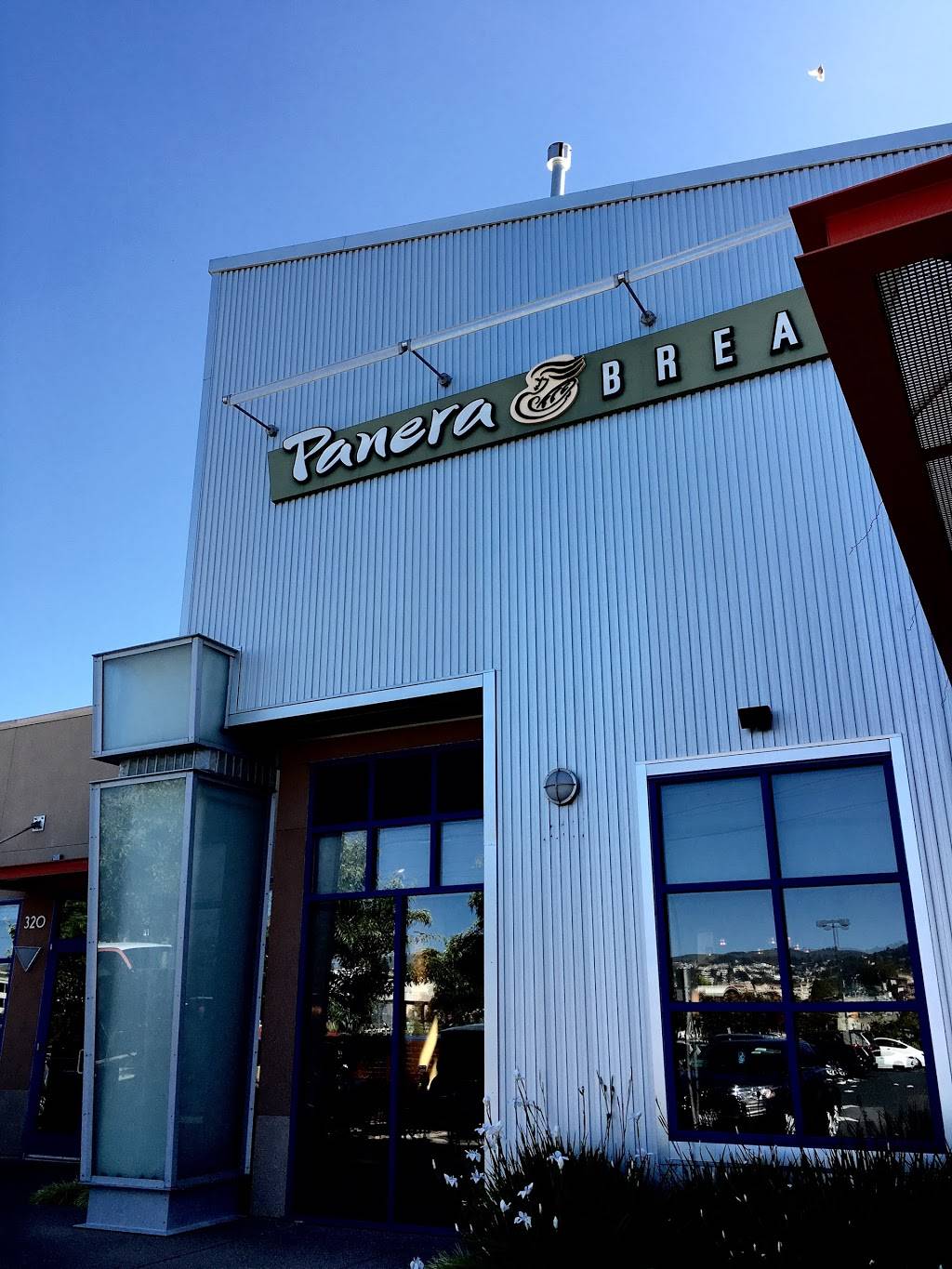 Panera Bread | cafe | 320 Adrian Rd, Millbrae, CA 94030, USA | 6506923100 OR +1 650-692-3100