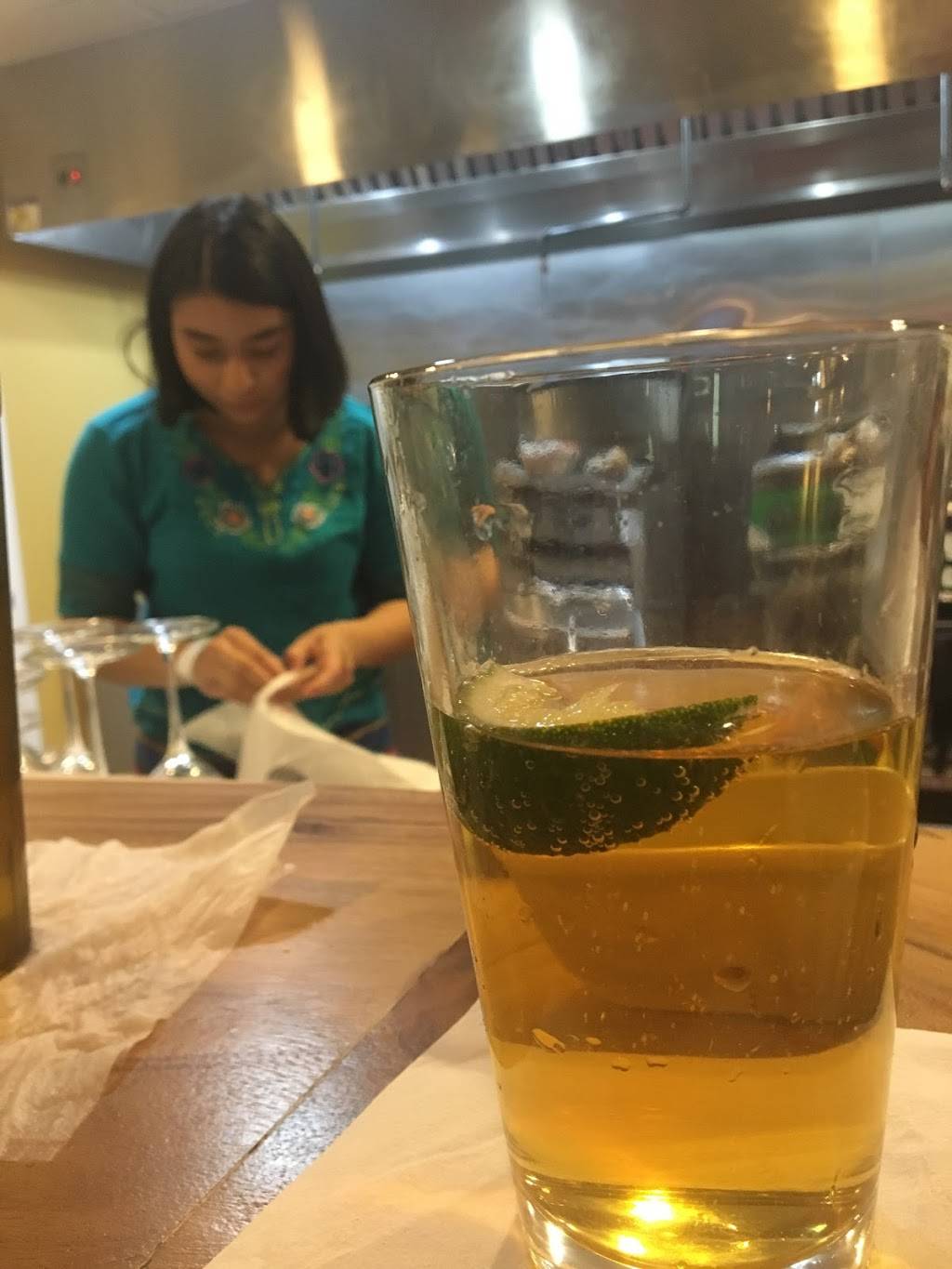 La Campesina Restaurant | restaurant | 8442 Lee Hwy, Fairfax, VA 22031, USA | 7036981800 OR +1 703-698-1800