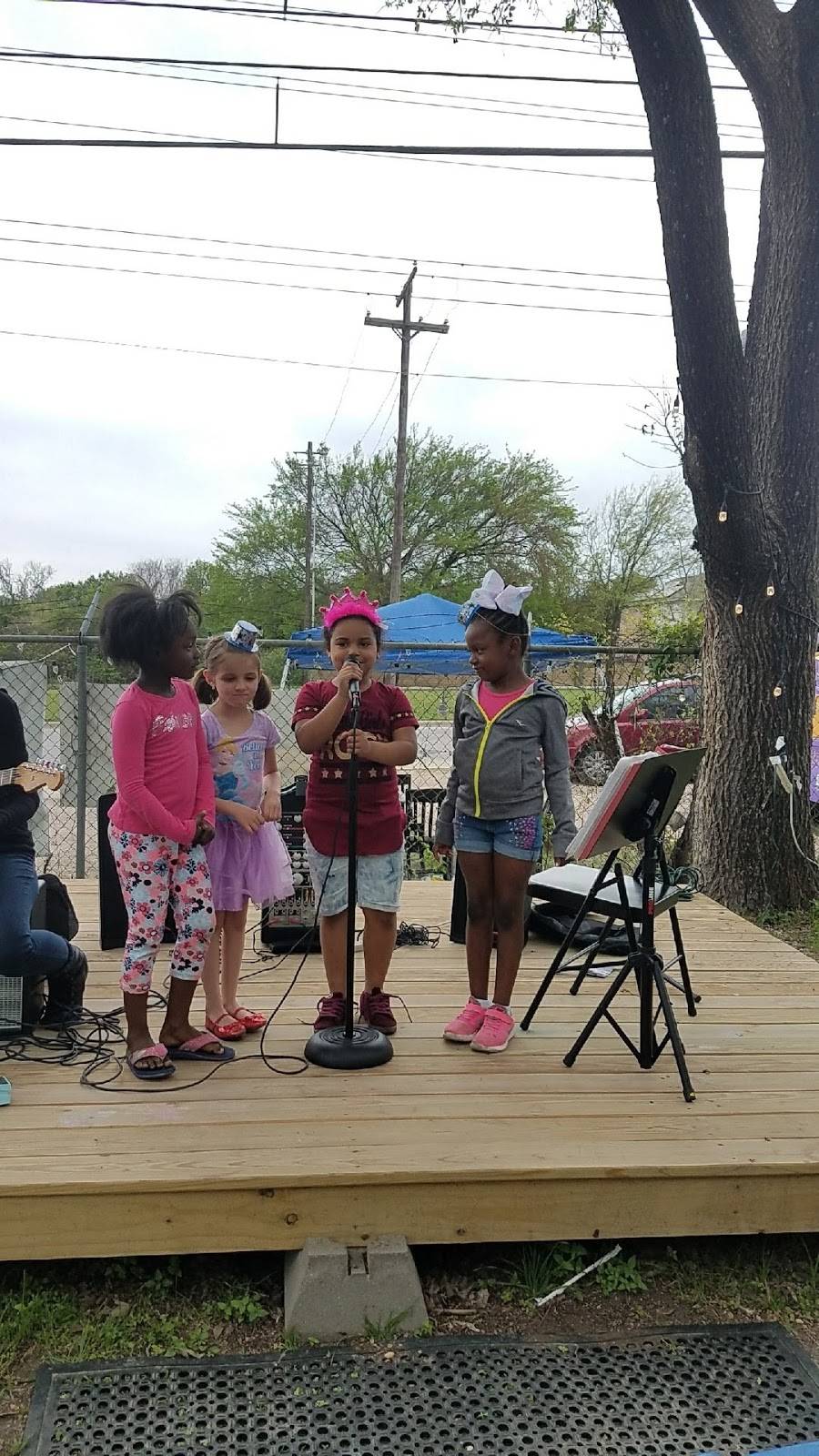 SIM & RUBYS PLACE | restaurant | 1716 W Howard Ln, Austin, TX 78728, USA | 5129053863 OR +1 512-905-3863