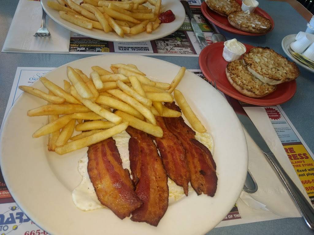 Forum Diner | restaurant | 315 W E Main St, Bay Shore, NY 11706, USA | 6316664455 OR +1 631-666-4455