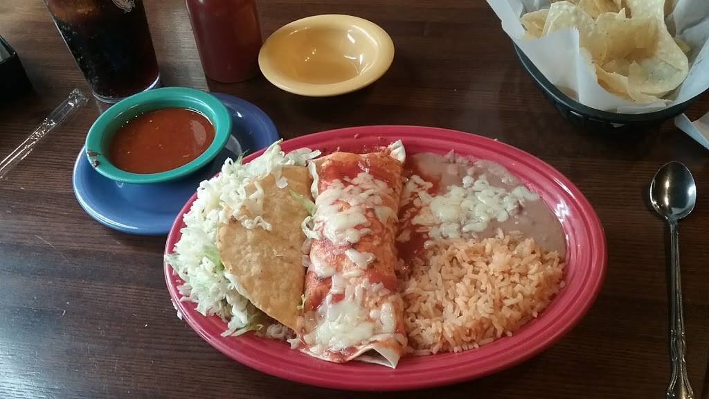 Senor Tequila | restaurant | 6502 N Oak Trafficway, Kansas City, MO 64118, USA | 8164200640 OR +1 816-420-0640