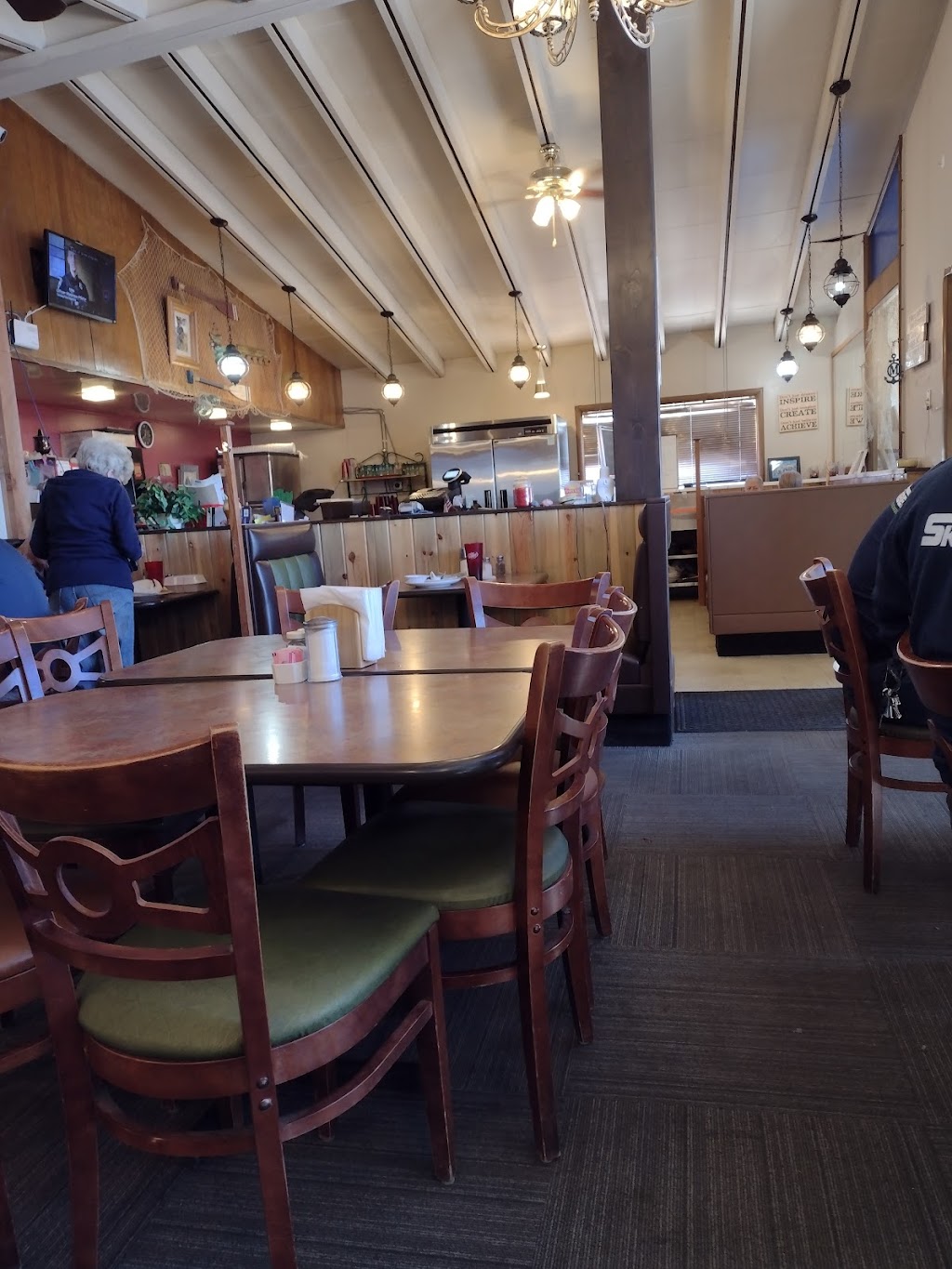 Jeans Family Kitchen | restaurant | 111 4th St, Hugo, CO 80821, USA | 7197432716 OR +1 719-743-2716