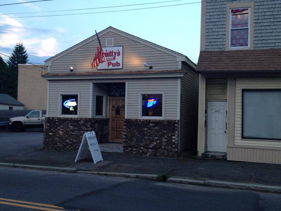 Smittys Pub | restaurant | 445 Bay St, Taunton, MA 02780, USA | 7744092994 OR +1 774-409-2994