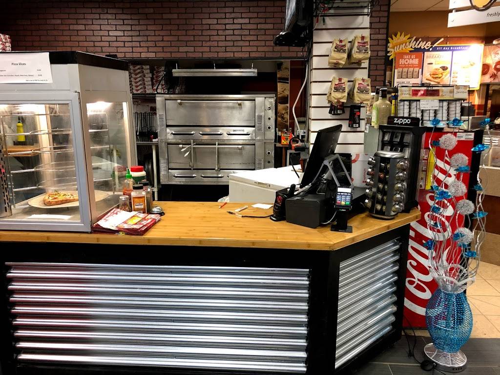 ESSO Gas Station/Country Style/Square Boy Pizza/Propane | cafe | 91 Bridge St S, Hastings, ON K0L 1Y0, Canada | 7056962411 OR +1 705-696-2411