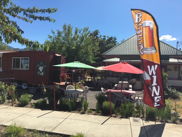 Js Bistro Wagon | restaurant | 26 Talent Ave, Talent, OR 97540, USA | 5412618631 OR +1 541-261-8631