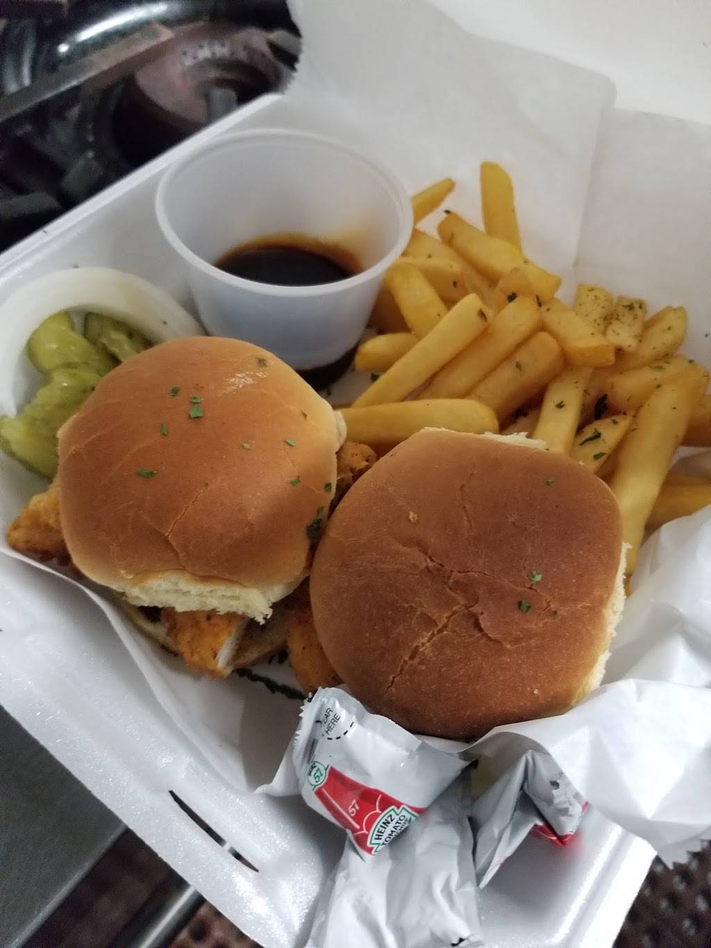 Dirty Glove Midwest BBQ LLC | restaurant | 1716 W Howard Ln, Austin, TX 78728, USA | 5122226982 OR +1 512-222-6982