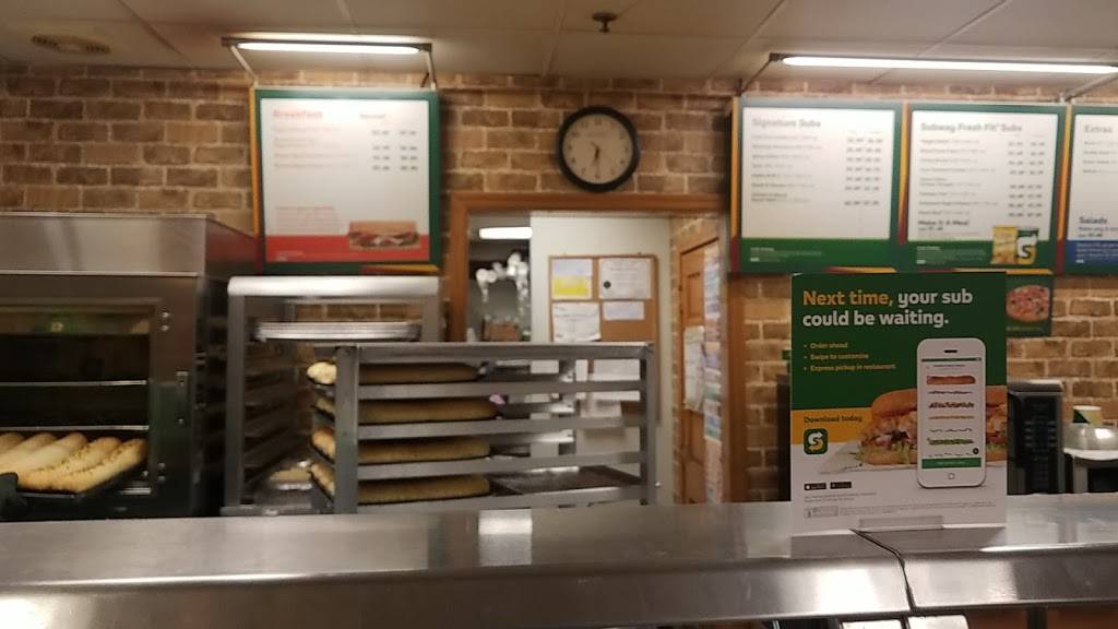 Subway | meal takeaway | 5163 General De Gaulle Dr Suite D, New Orleans, LA 70131, USA | 5043946811 OR +1 504-394-6811