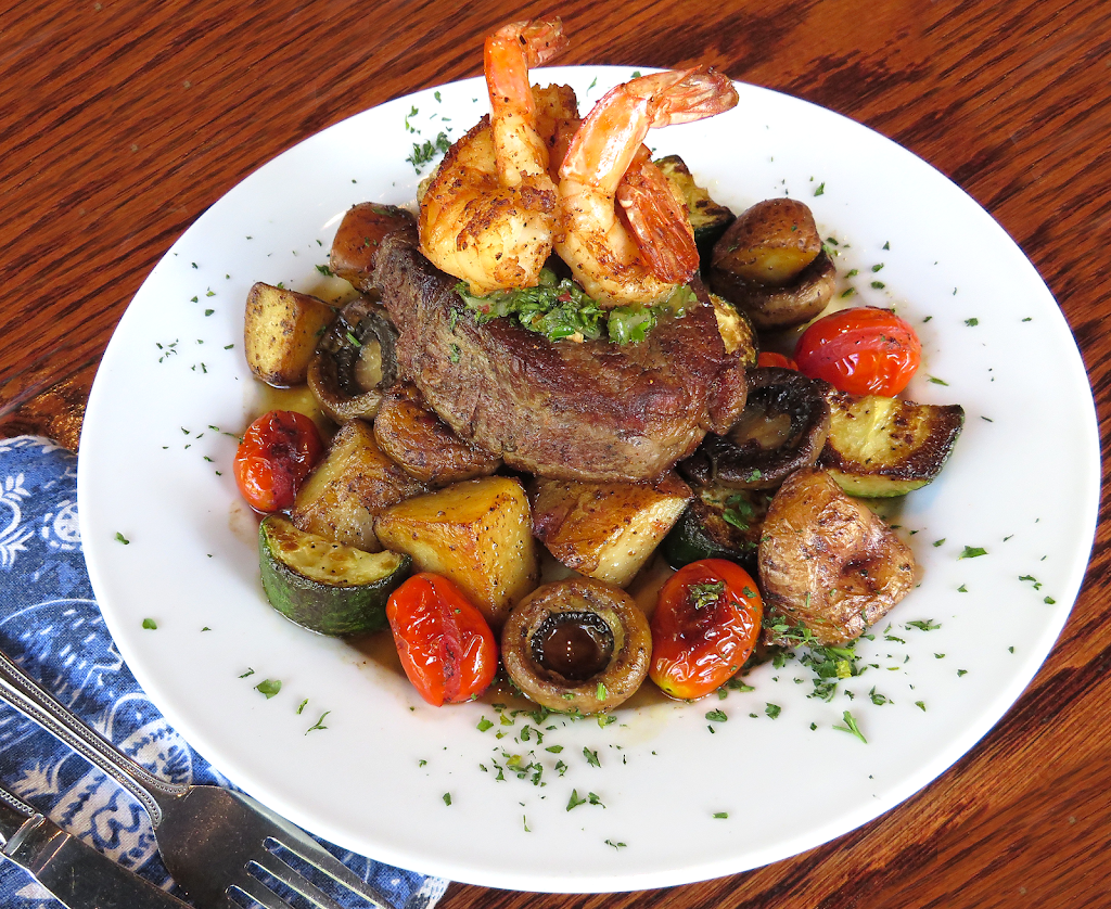 Irelands Four Provinces | restaurant | 105 W Broad St, Falls Church, VA 22046, USA | 7035348999 OR +1 703-534-8999