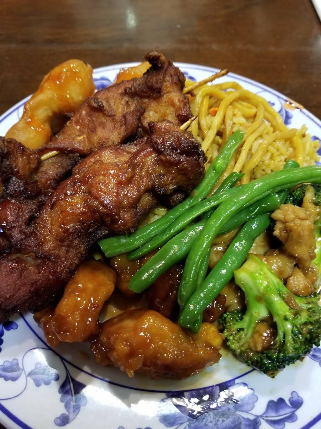 Golden Panda | restaurant | 37915 Eiland Blvd, Zephyrhills, FL 33542, USA | 8137791581 OR +1 813-779-1581