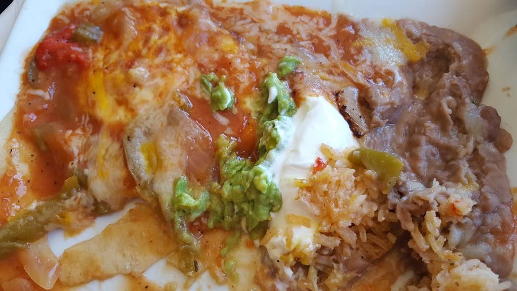 Rosalva’s Skyforest | restaurant | 28575 CA-18, Skyforest, CA 92385, USA | 9093377733 OR +1 909-337-7733