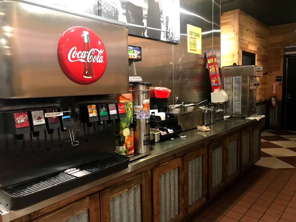 Dickeys Barbecue Pit | restaurant | 15683 Roy Rogers Dr, Victorville, CA 92392, USA | 7604938011 OR +1 760-493-8011