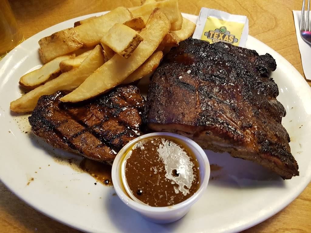 Texas Roadhouse | restaurant | 2451 W 28th St, Greeley, CO 80634, USA | 9703303668 OR +1 970-330-3668