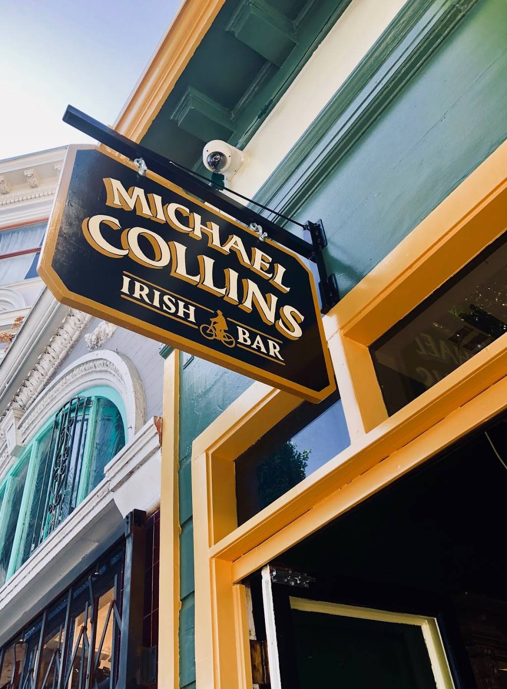 Michael Collins Irish Bar | restaurant | 1568 Haight St, San Francisco, CA 94117, USA | 4158611586 OR +1 415-861-1586