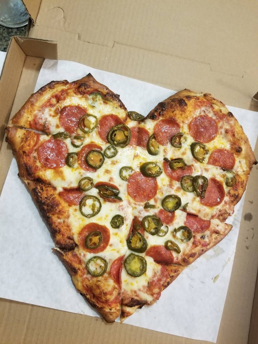 Gezzinys Pizza | restaurant | 38750 Trade Center Dr, Palmdale, CA 93551, USA | 6612663600 OR +1 661-266-3600