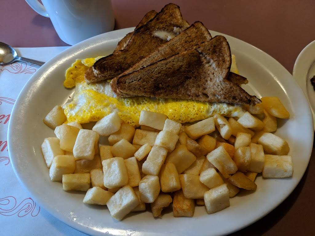 Tincap Restaurant & Plaza | restaurant | 3105 County Rd 29, Brockville, ON K6V 5T4, Canada | 6133454575 OR +1 613-345-4575