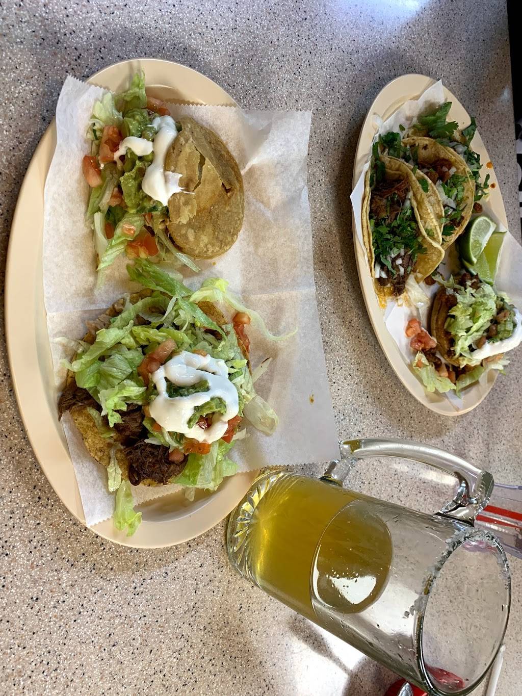 Casa Chapala’s Grill | restaurant | 34 N Elmhurst Rd, Wheeling, IL 60090, USA | 2246760555 OR +1 224-676-0555