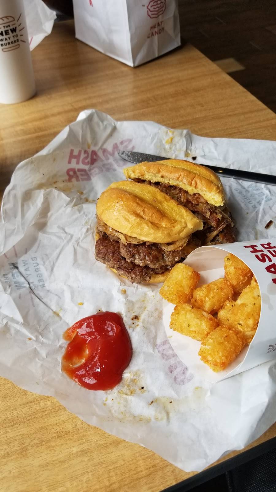 Smashburger | restaurant | 14082 Promenade Commons St, Gainesville, VA 20155, USA | 7037437060 OR +1 703-743-7060