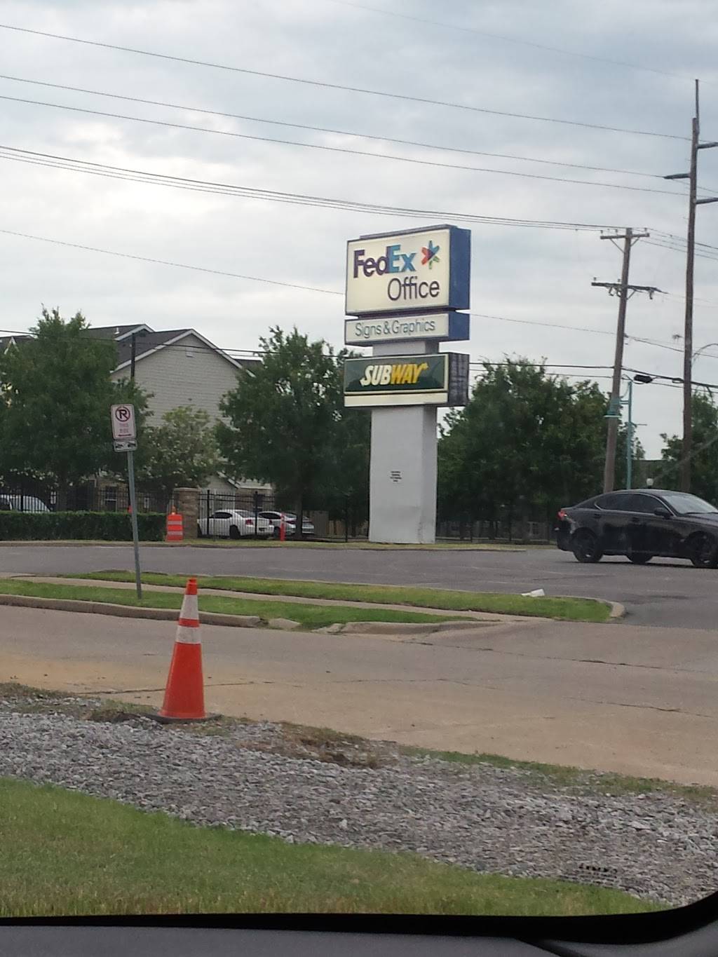 Subway | restaurant | 2826 E 11th St, Tulsa, OK 74104, USA | 9189925055 OR +1 918-992-5055