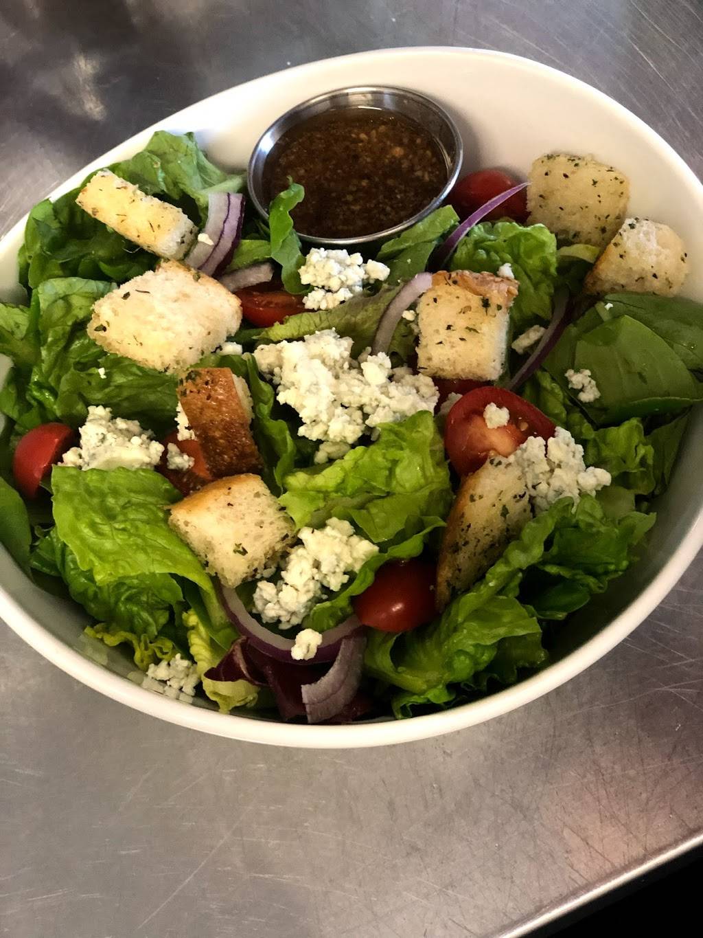 The Farfalle Bistro and Farfalle Dollies Catering and Confection | restaurant | 318 SE Green St, Lees Summit, MO 64063, USA | 8162076129 OR +1 816-207-6129