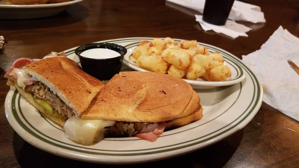 Me & Julio | restaurant | 350 33rd St W, Hastings, MN 55033, USA | 6514382520 OR +1 651-438-2520