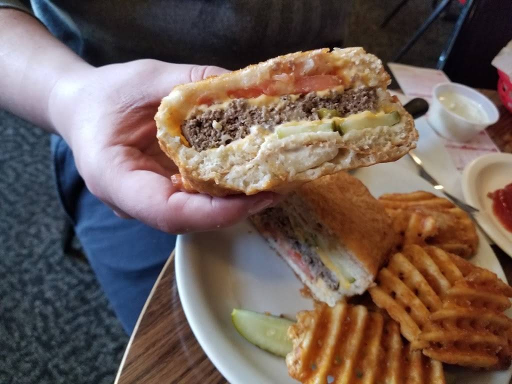 Joes Gizzard City | restaurant | 120 W Main St, Potterville, MI 48876, USA | 5176452120 OR +1 517-645-2120