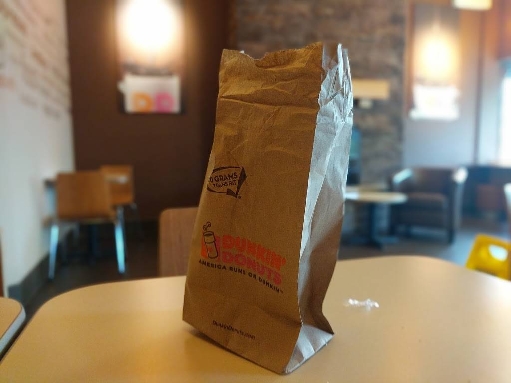 Dunkin | cafe | 620 N Western Ave, Lake Forest, IL 60045, USA | 2248805166 OR +1 224-880-5166