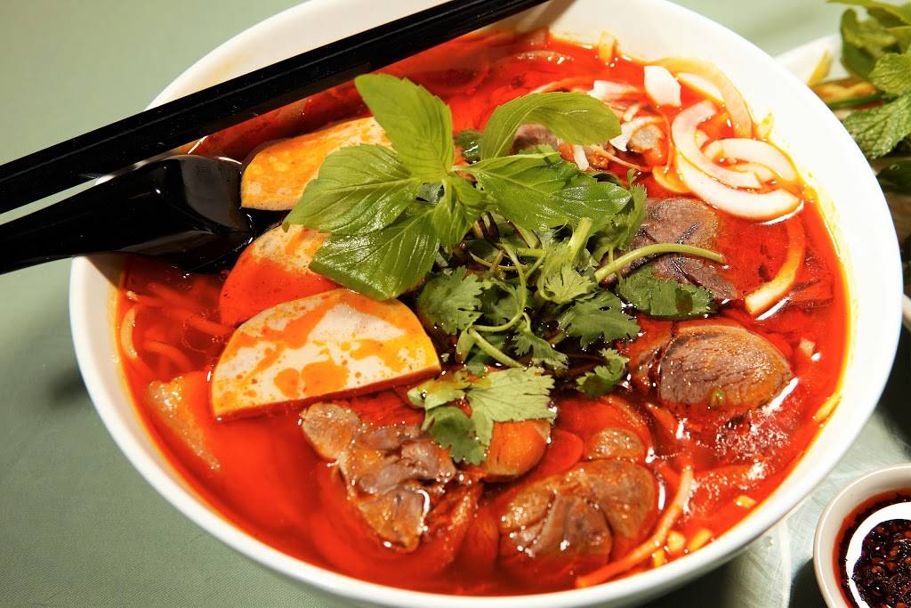 Huong Viet Vietnamese Restaurant | restaurant | 5286 W Colonial Dr, Orlando, FL 32808, USA | 4077309835 OR +1 407-730-9835